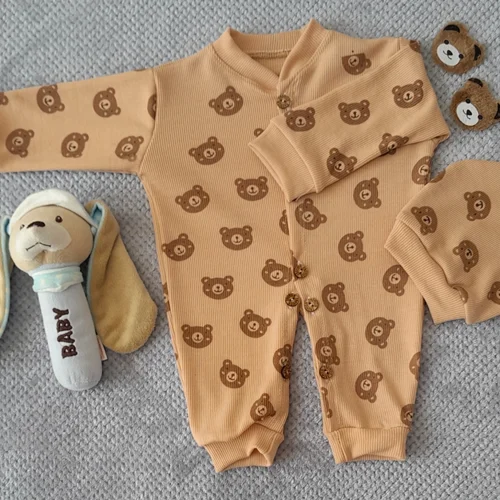 سرهمی تدی به همراه کلاه